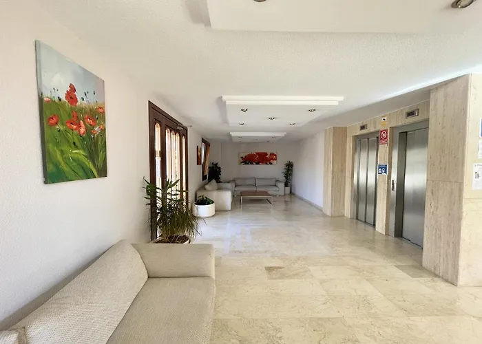 Apartment Torre Valencia *